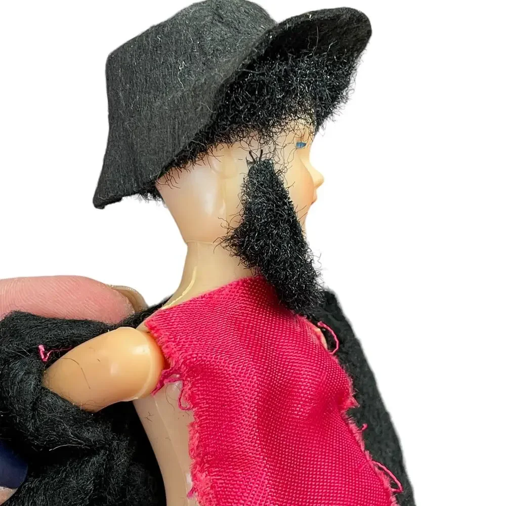 Vintage 1960s Amish Dolls Souvenir Toy Sleep Eyes String Limbs Pennsylvania READ